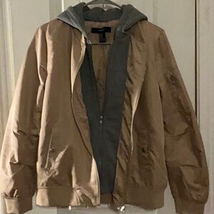 Forever 21 Beige Bomber Jacket Double
Zipper NWOT. Sz M